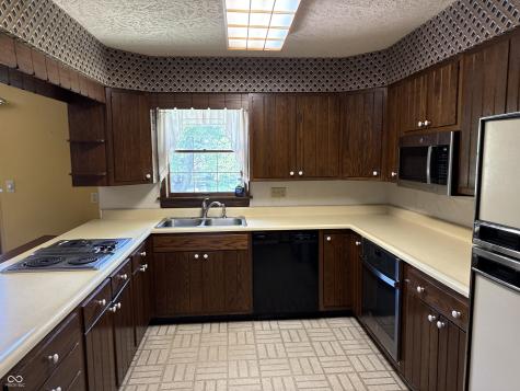 3048 Lakewood Drive Indianapolis IN 46234