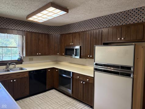 3048 Lakewood Drive Indianapolis IN 46234