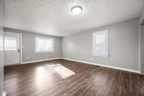 8118 E 45th Street Indianapolis IN 46226