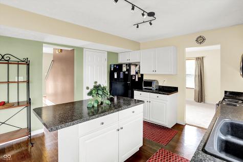 1234 Breaside Circle Greenwood IN 46143