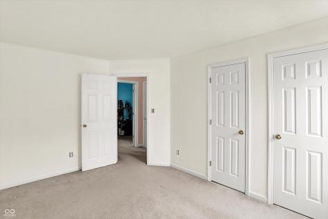 1234 Breaside Circle Greenwood IN 46143