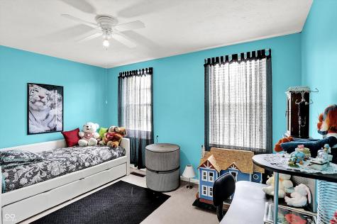 1234 Breaside Circle Greenwood IN 46143