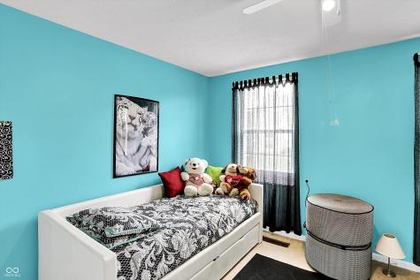 1234 Breaside Circle Greenwood IN 46143