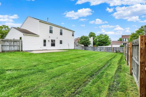 1234 Breaside Circle Greenwood IN 46143