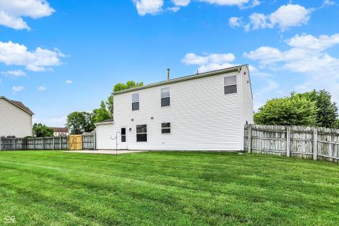 1234 Breaside Circle Greenwood IN 46143
