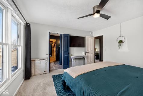 8635 Woodstone Way W Indianapolis IN 46256