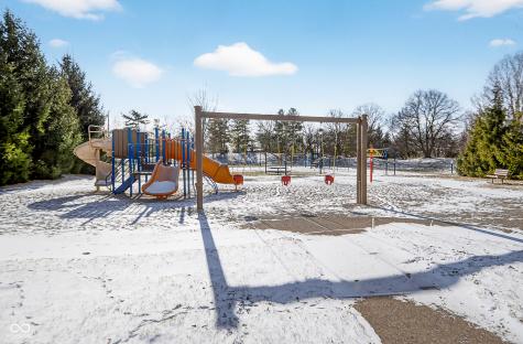 8635 Woodstone Way W Indianapolis IN 46256