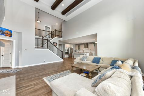 10627 Oak Bend Boulevard Indianapolis IN 46239