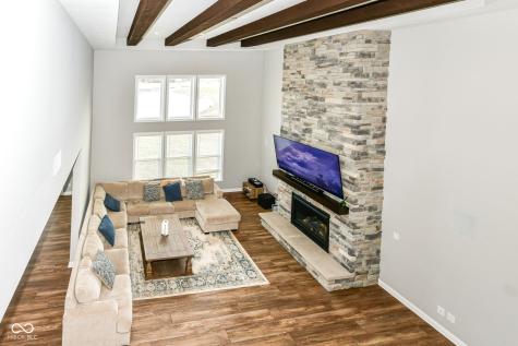 10627 Oak Bend Boulevard Indianapolis IN 46239