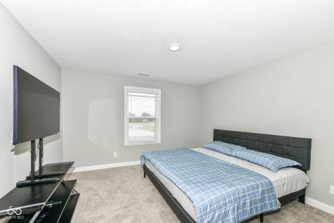 10627 Oak Bend Boulevard Indianapolis IN 46239