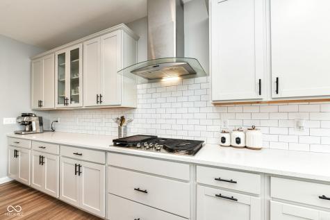 10627 Oak Bend Boulevard Indianapolis IN 46239