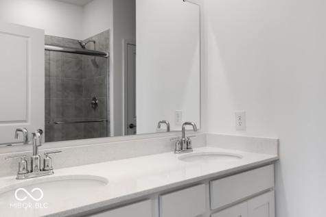1207 Authentic Lane Indianapolis IN 46239
