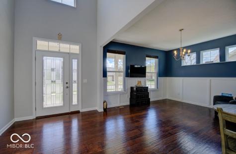 9875 N Port Drive Mccordsville IN 46055