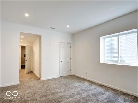 9875 N Port Drive Mccordsville IN 46055