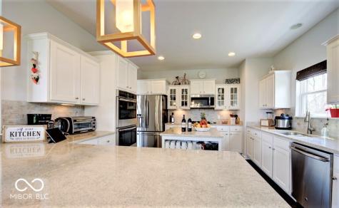 9875 N Port Drive Mccordsville IN 46055