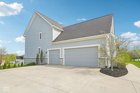 16637 Holly Oak Drive Westfield IN 46074