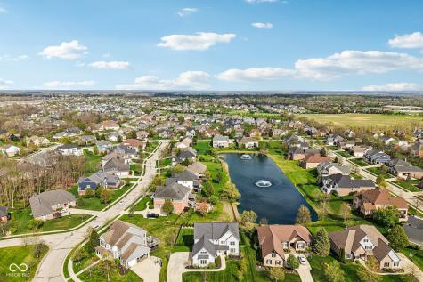 16637 Holly Oak Drive Westfield IN 46074