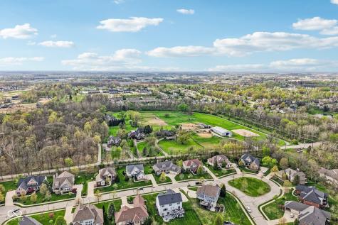16637 Holly Oak Drive Westfield IN 46074
