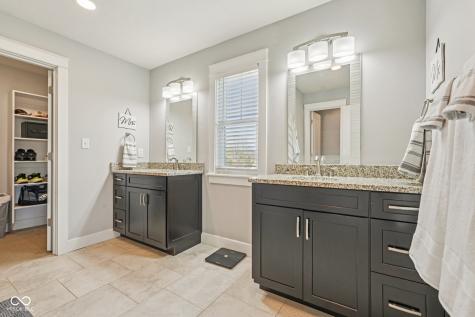 16637 Holly Oak Drive Westfield IN 46074