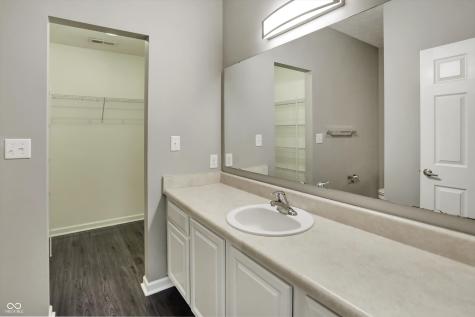 7820 Bombay Lane Indianapolis IN 46239