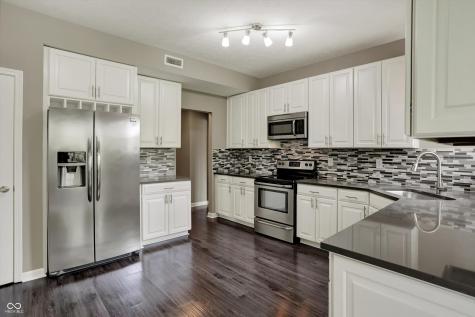 7820 Bombay Lane Indianapolis IN 46239