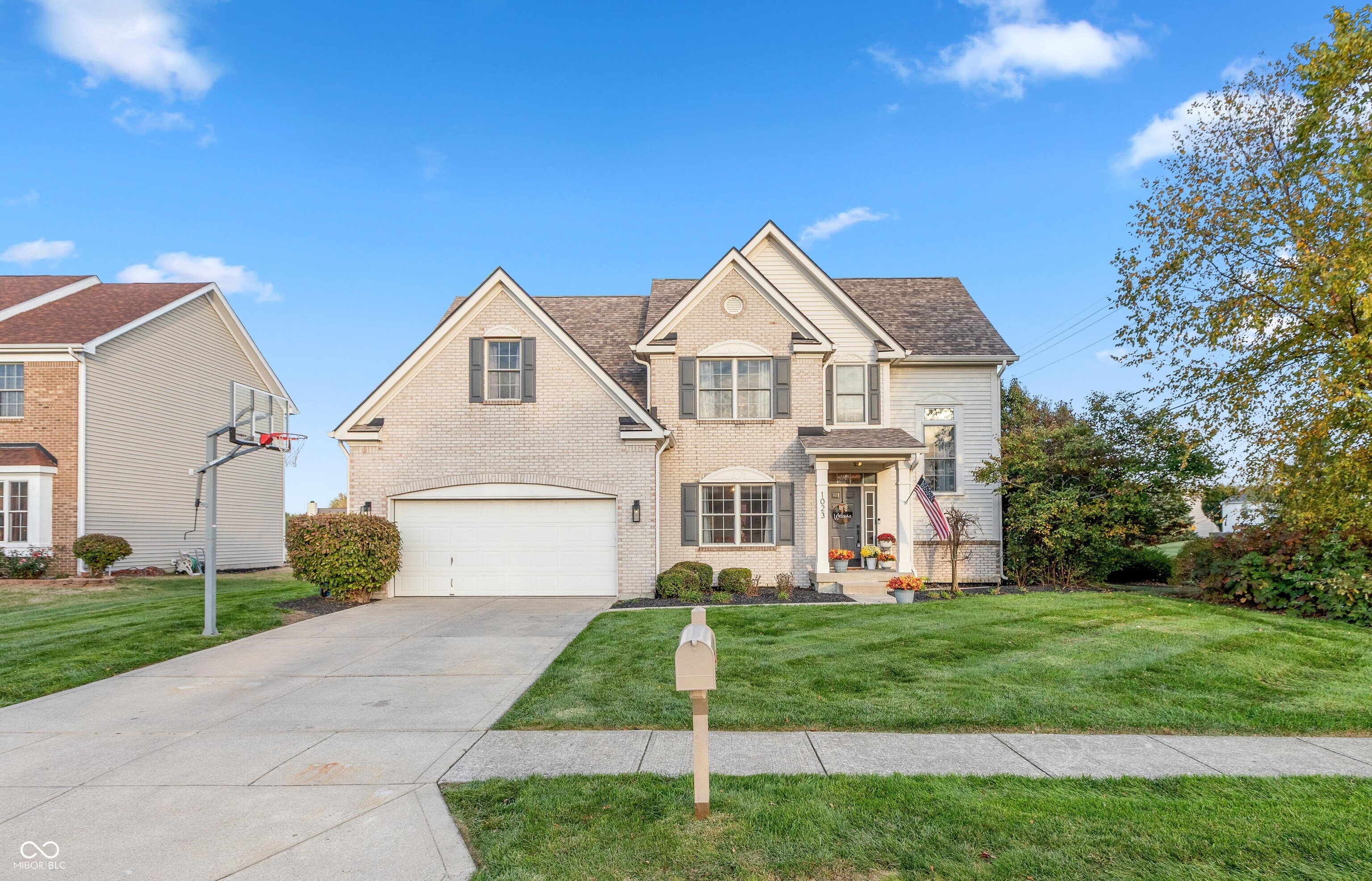 1023 Red Dunes Run Avon IN 46123