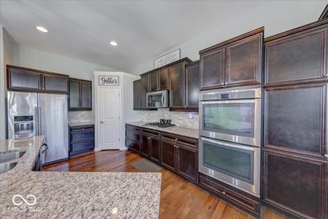3131 Cherokee Circle Bargersville IN 46106