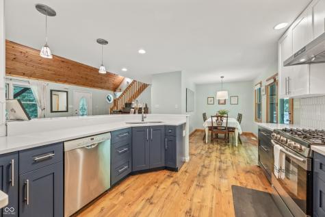 8959 S Laroche Drive Trafalgar IN 46181