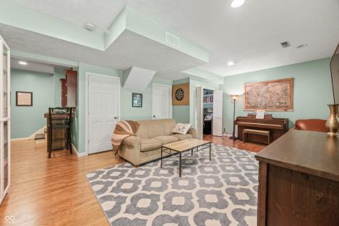 8959 S Laroche Drive Trafalgar IN 46181