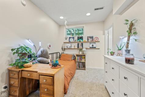 8959 S Laroche Drive Trafalgar IN 46181