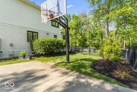 10754 Knight Drive Carmel IN 46032