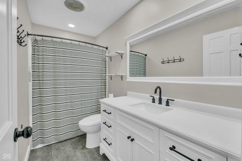 4335 W Hunters Ridge Lane Greenwood IN 46143