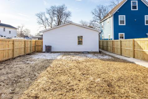 1426 E Bradbury Avenue Indianapolis IN 46203