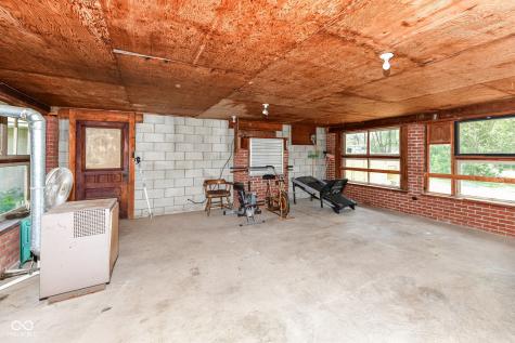 1660 N 10th Street Noblesville IN 46060