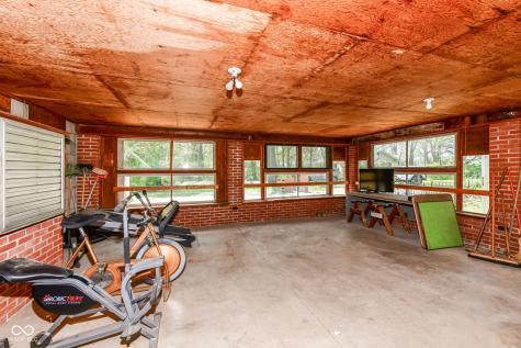 1660 N 10th Street Noblesville IN 46060