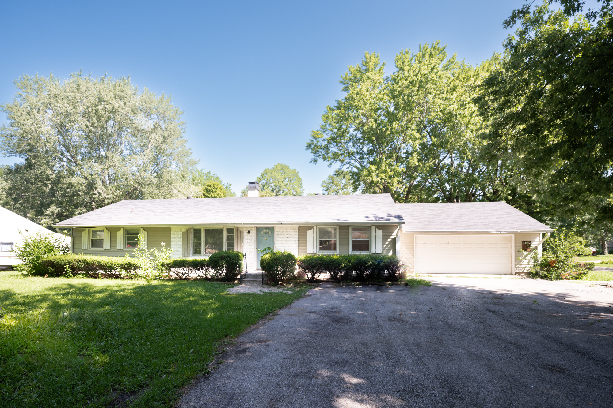 2834 E 65th Street Indianapolis IN 46220