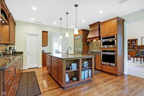 9839 Overlook Pointe Zionsville IN 46077