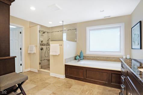 9839 Overlook Pointe Zionsville IN 46077