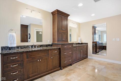 9839 Overlook Pointe Zionsville IN 46077