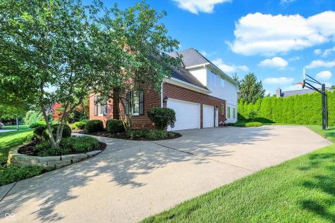 9839 Overlook Pointe Zionsville IN 46077