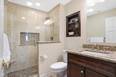 9839 Overlook Pointe Zionsville IN 46077