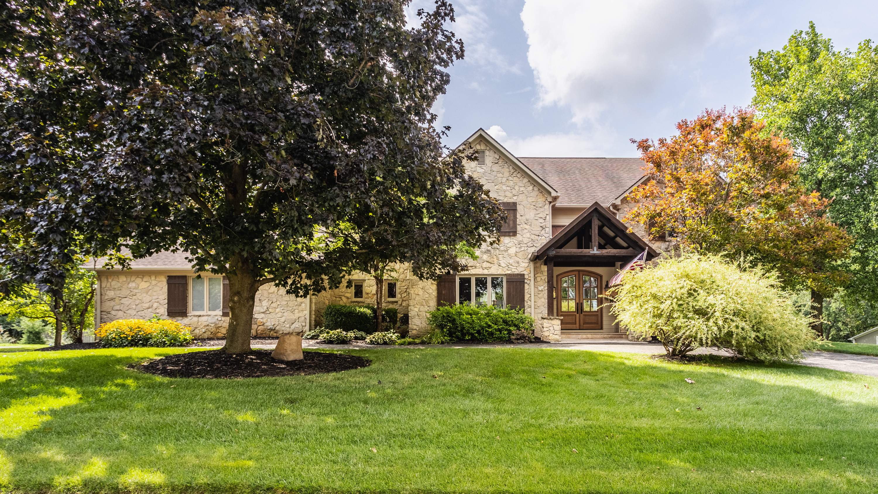 2123 Burning Tree Lane Carmel IN 46032