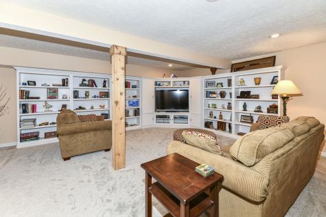 13876 Barnett Place Fishers IN 46038