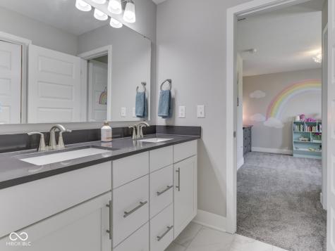 16281 Arndale Court Fishers IN 46040