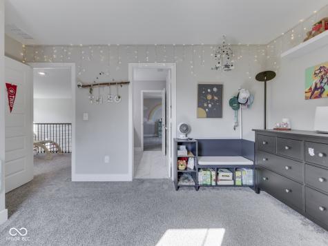 16281 Arndale Court Fishers IN 46040