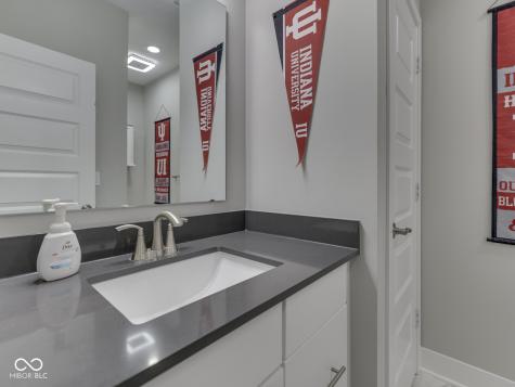 16281 Arndale Court Fishers IN 46040