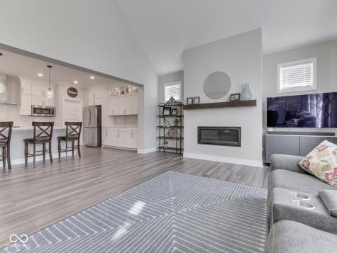 16281 Arndale Court Fishers IN 46040