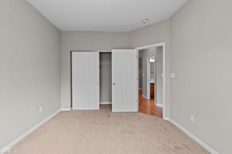 1034 Reserve Way Indianapolis IN 46220
