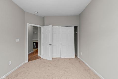 1034 Reserve Way Indianapolis IN 46220