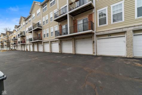 1034 Reserve Way Indianapolis IN 46220